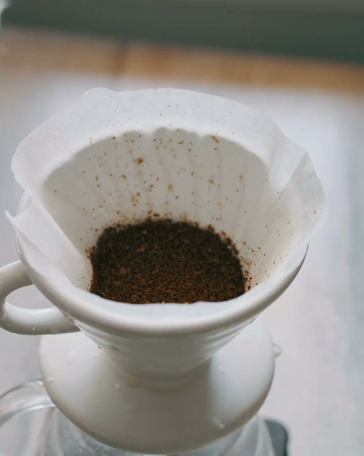 Dripper V60 Cerámico Tamaño 02 en video